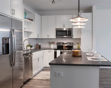 733 Main Lane - Photo Thumbnail 17