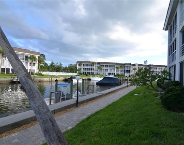 4420 Exeter Drive - Photo Thumbnail 17