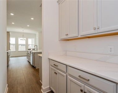 10176 Brocksport Circle - Photo Thumbnail 20