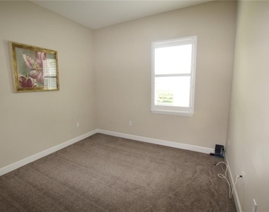 132 Amanthus Court - Photo Thumbnail 31