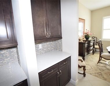 132 Amanthus Court - Photo Thumbnail 19