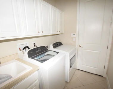 132 Amanthus Court - Photo Thumbnail 35