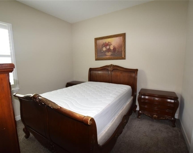 132 Amanthus Court - Photo Thumbnail 26