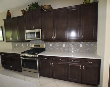 132 Amanthus Court - Photo Thumbnail 18