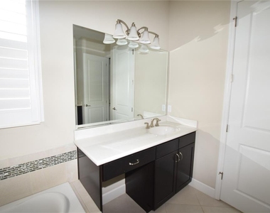 132 Amanthus Court - Photo Thumbnail 42