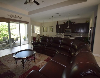 132 Amanthus Court - Photo Thumbnail 11