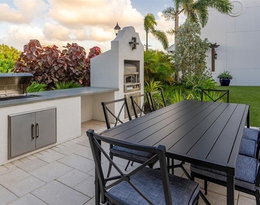 10535 Hamilton Dawn Street - Photo Thumbnail 11