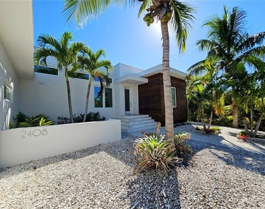 2408 Nassau Street - Photo Thumbnail 18