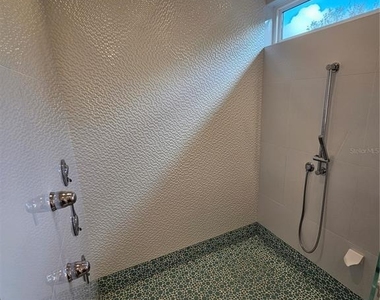 2408 Nassau Street - Photo Thumbnail 29