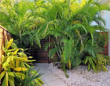 2408 Nassau Street - Photo Thumbnail 19