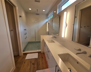 2408 Nassau Street - Photo Thumbnail 28