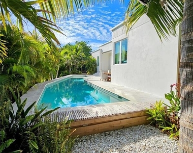 2408 Nassau Street - Photo Thumbnail 21