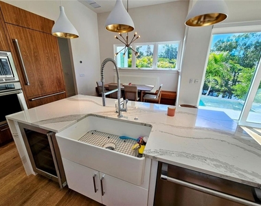 2408 Nassau Street - Photo Thumbnail 45