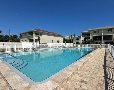2100 N Peninsula Avenue - Photo Thumbnail 36