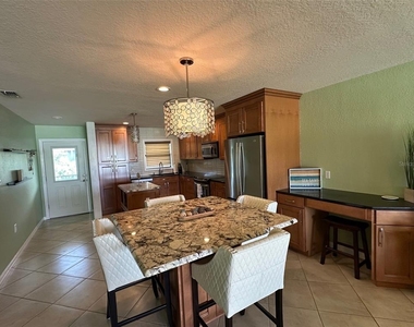 2100 N Peninsula Avenue - Photo Thumbnail 5