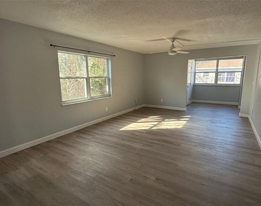 805 Louisville Street - Photo Thumbnail 14