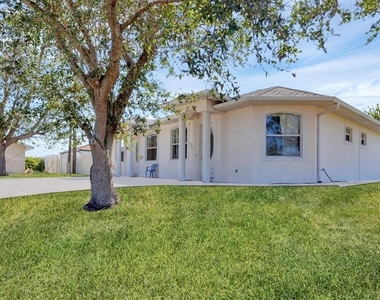 12113 Capilla Lane - Photo Thumbnail 6