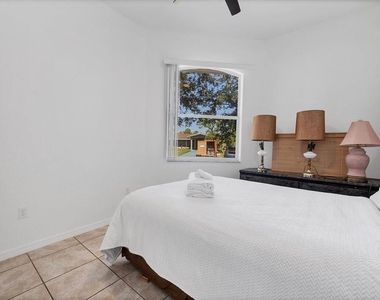 12113 Capilla Lane - Photo Thumbnail 54