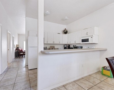 12113 Capilla Lane - Photo Thumbnail 15
