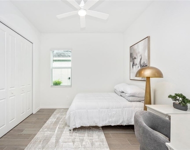 17662 Santorini Court - Photo Thumbnail 32