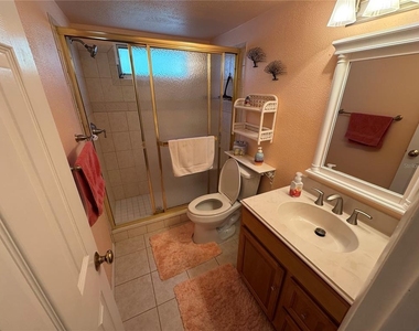 510 Granada Avenue - Photo Thumbnail 9