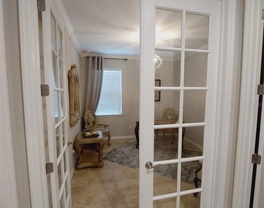 139 Maraviya Boulevard - Photo Thumbnail 20