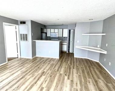 2209 Antigua Place - Photo Thumbnail 3