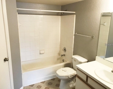 2209 Antigua Place - Photo Thumbnail 5
