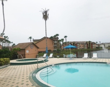 2209 Antigua Place - Photo Thumbnail 10