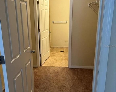 4600 E Moody Boulevard - Photo Thumbnail 4