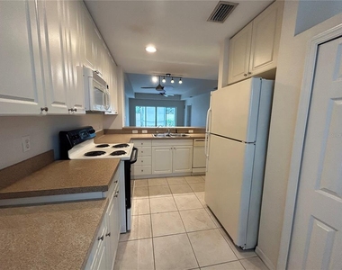 5771 Sabal Trace Drive - Photo Thumbnail 10