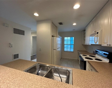 5771 Sabal Trace Drive - Photo Thumbnail 11