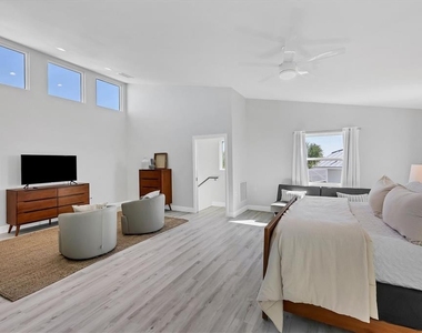401 Lafitte Street - Photo Thumbnail 18