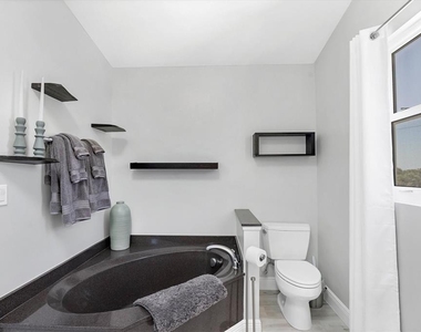 401 Lafitte Street - Photo Thumbnail 21