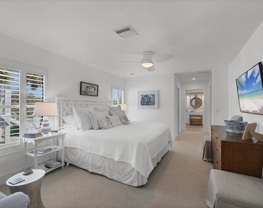 355 Barbarosa Street - Photo Thumbnail 18