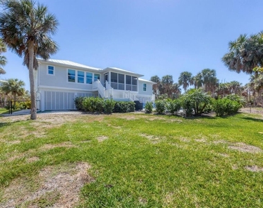 355 Barbarosa Street - Photo Thumbnail 38