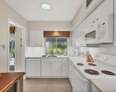 550 Gaspar Drive - Photo Thumbnail 15