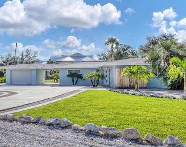 550 Gaspar Drive - Photo Thumbnail 9