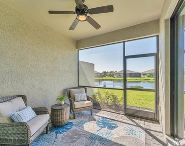 2049 Bonito Way - Photo Thumbnail 35