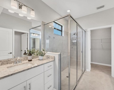2049 Bonito Way - Photo Thumbnail 28