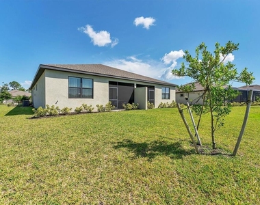 2049 Bonito Way - Photo Thumbnail 38
