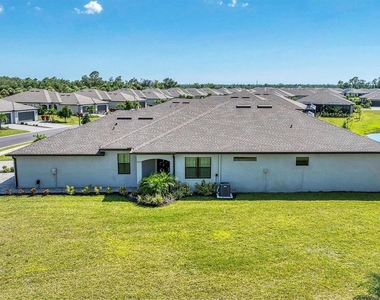 2049 Bonito Way - Photo Thumbnail 6