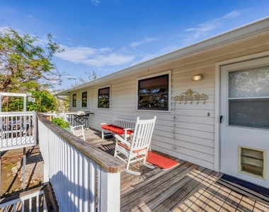 140 Damfino Street - Photo Thumbnail 8