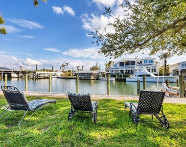 140 Damfino Street - Photo Thumbnail 39