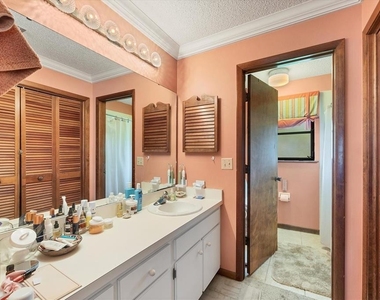 140 Damfino Street - Photo Thumbnail 21