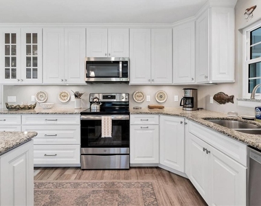 4010 40th Street W - Photo Thumbnail 15