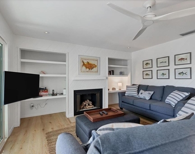 261 Lee Avenue - Photo Thumbnail 14