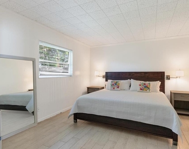 261 Lee Avenue - Photo Thumbnail 28