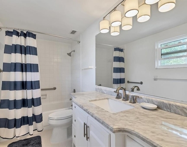 261 Lee Avenue - Photo Thumbnail 22