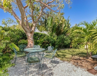 261 Lee Avenue - Photo Thumbnail 38